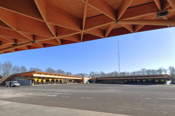 Highway-support-center-Balkendwarsweg-Assen-Netherlands-24h-architecture-03