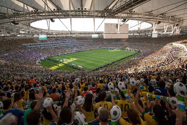 Incredible-football-soccer-Stadiums-of-2014-WorldCup-brazil-01-estadio-do-maracana