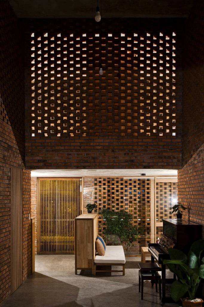 exposed brickwork construction in Termitary House,
