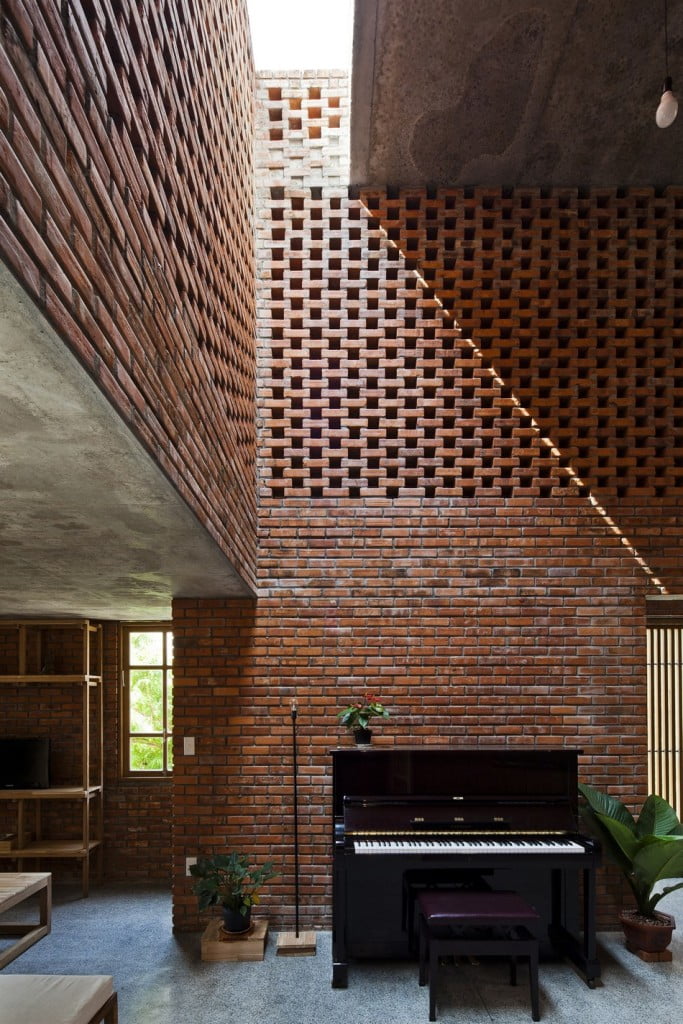 exposed brickwork construction in Termitary House,