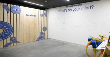 facebook office wall in mumbai office,