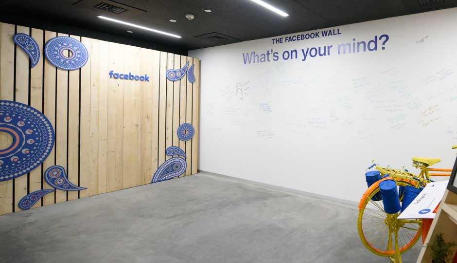 facebook office wall in mumbai office,