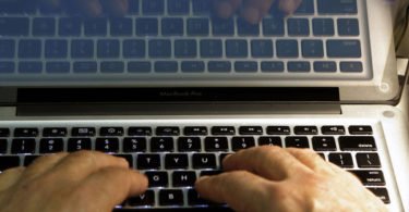 professional blogger, How to become a professional blogger, professional blogger jobs, what does a professional blogger do, professional blogger salary, professional blogger income, professional blogger meaning, top professional bloggers, professional blogging means, how to become a professional vlogger,