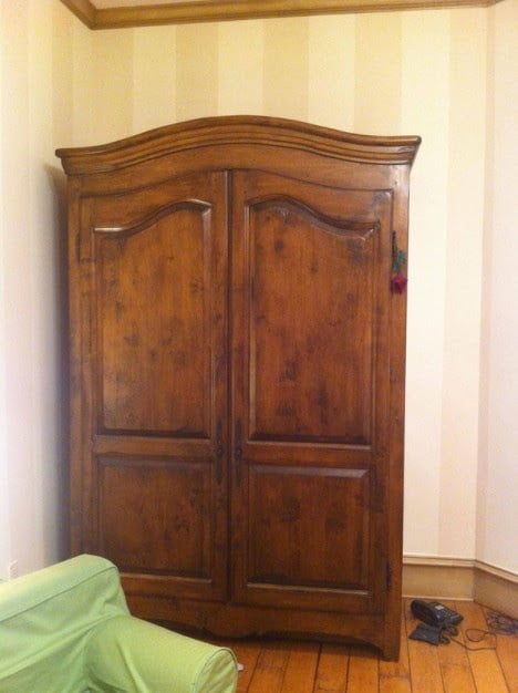 Hidden Bookshelf Door of Secrete Playroom Behind Wardrobe 1