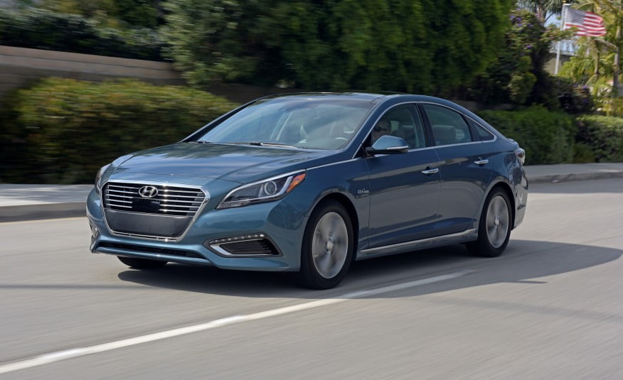 hyundai sonata hybrid car,