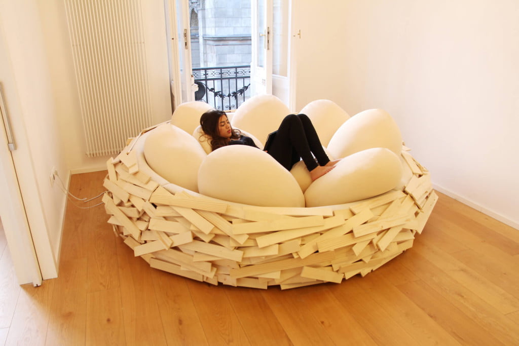 Unique Bed Design Idea from Bird Nest in Creative Interiors