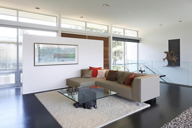 contemporary-living-room-in-river-facing-house
