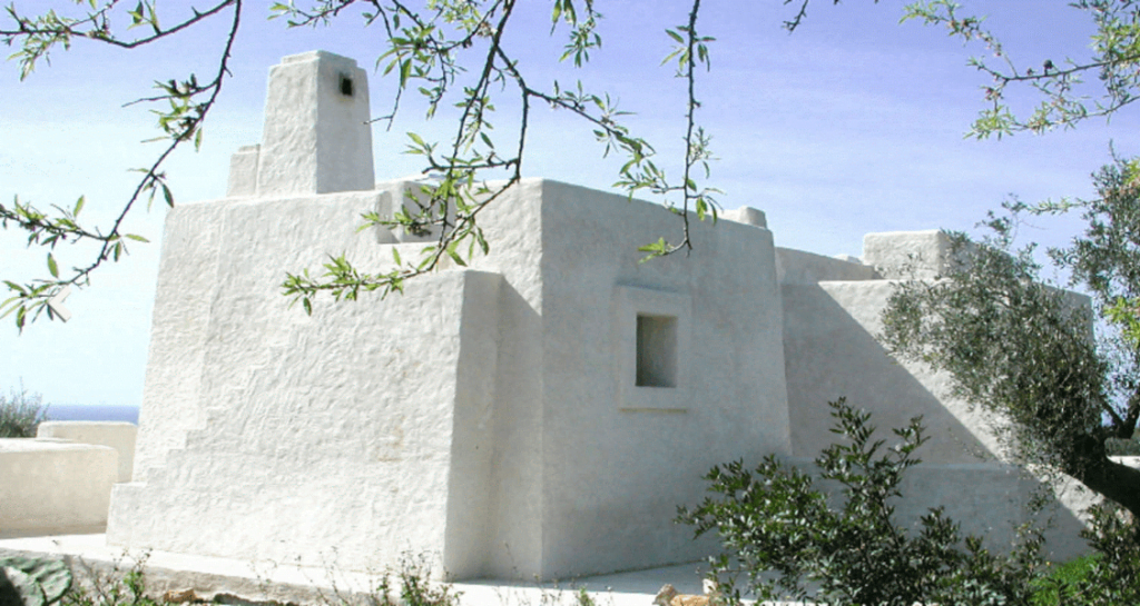 This Italian Costal Home made with Local Volcanic Ash