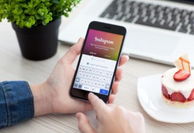 Instagram down due to maintenance; food bloggers lose employment