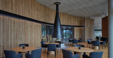 winery-modern-restaurant-fireplace-170523-1205-02